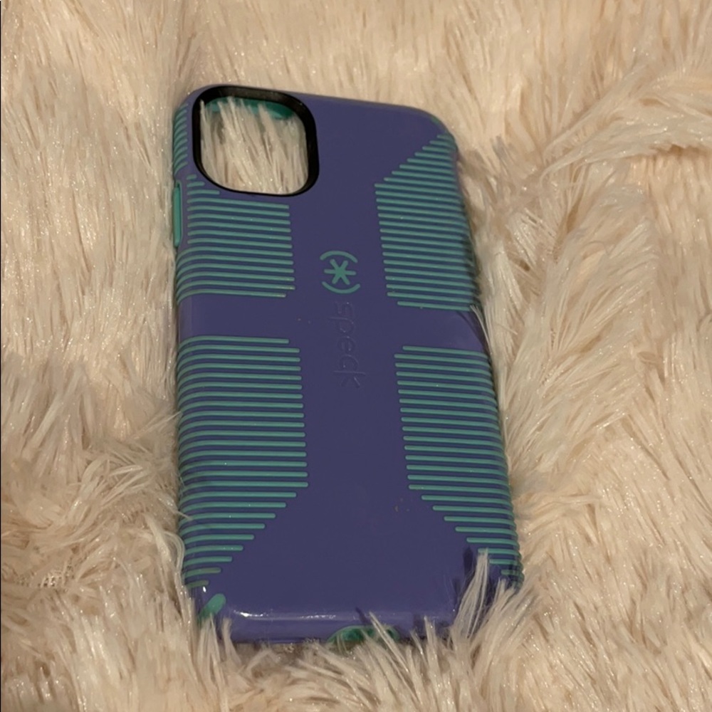 Speck iPhone 11/XR Case- almost new!!